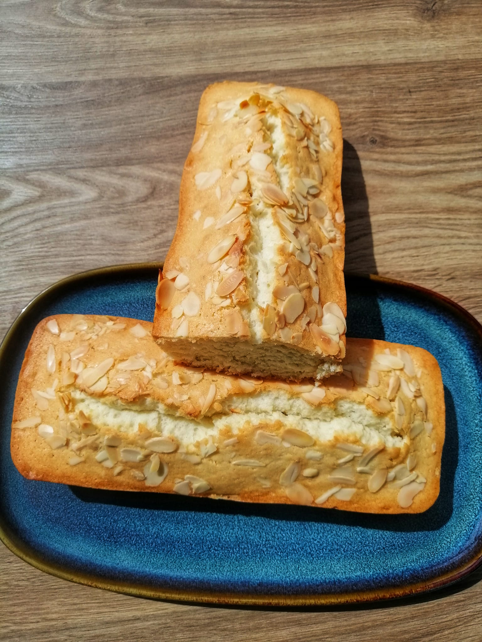 Gâteau moelleux aux amandes et à la fleur d'oranger